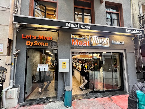 Meat Moot Smoking Restaurant