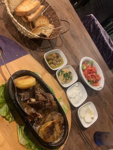 İncir Altı Meze Restaurant