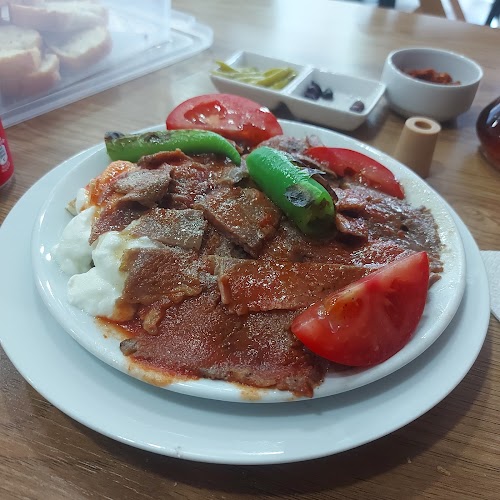 Derin Kase Restaurant Çorba ve odun közünde döner Salonu