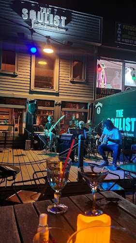 The Soulist Coffee & Music House